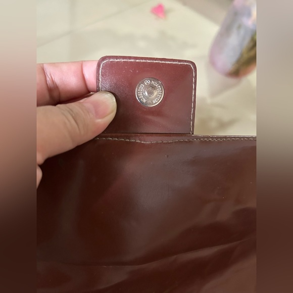 Burberry vintage crossbody unisex bag. Used gently. - Picture 12 of 16